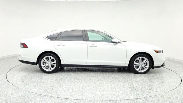 2025 Honda Accord Sedan LX CVT - 22953397 - 3
