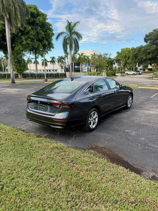 2025 Honda Accord Sedan LX Sedan - 23088632 - 3
