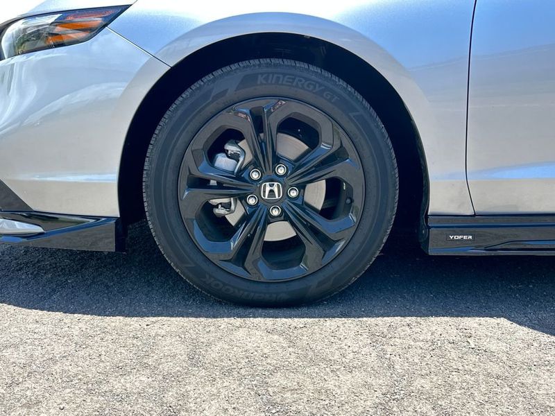 2025 Honda Accord Sedan SE CVT - 23023348 - 10