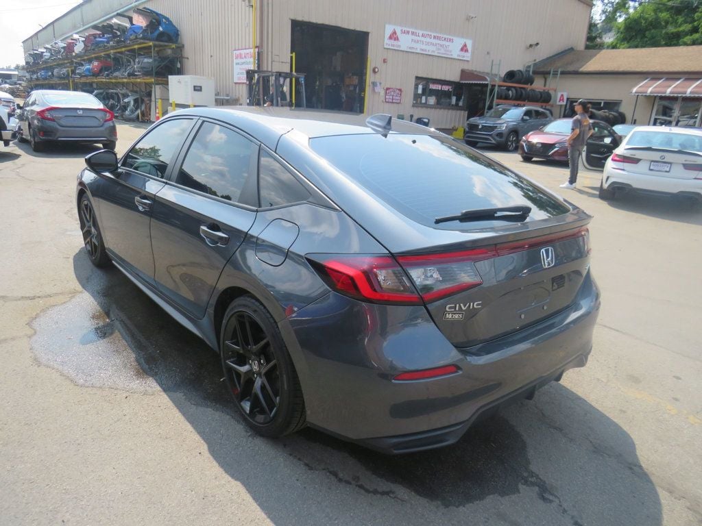Honda Civic photo 4