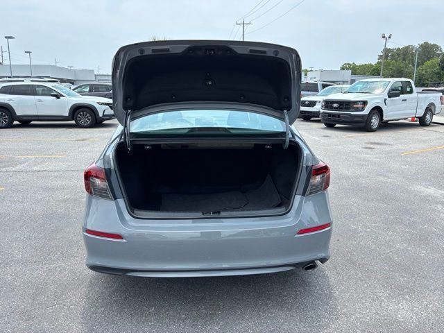 2025 Honda Civic Sedan Sport CVT - 23034303 - 17