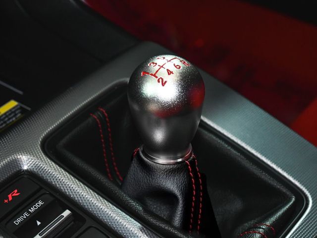 2025 Honda Civic Type R  - 23057401 - 37