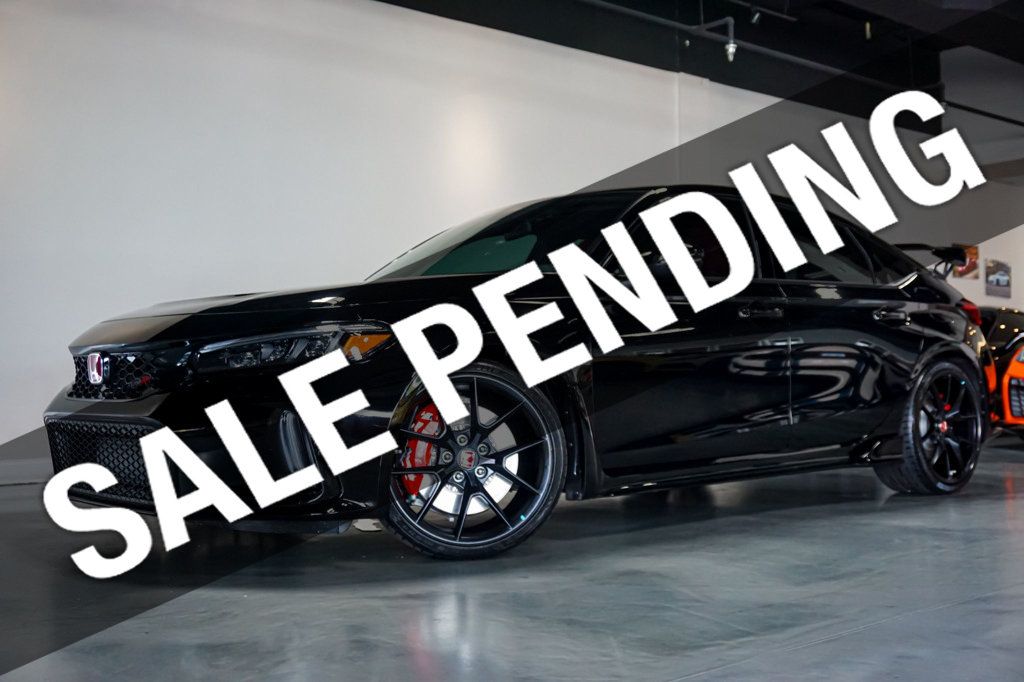 2025 Honda Civic Type R *Civic Type-R* 6-Speed Manual* *Only 2k Miles* - 23029868 - 0