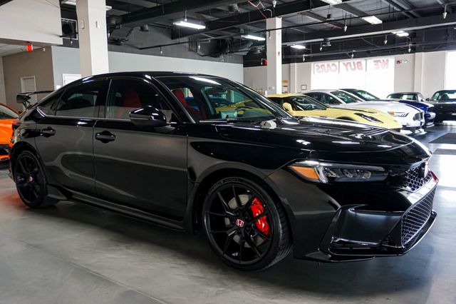 2025 Honda Civic Type R *Civic Type-R* 6-Speed Manual* *Only 2k Miles* - 23029868 - 31