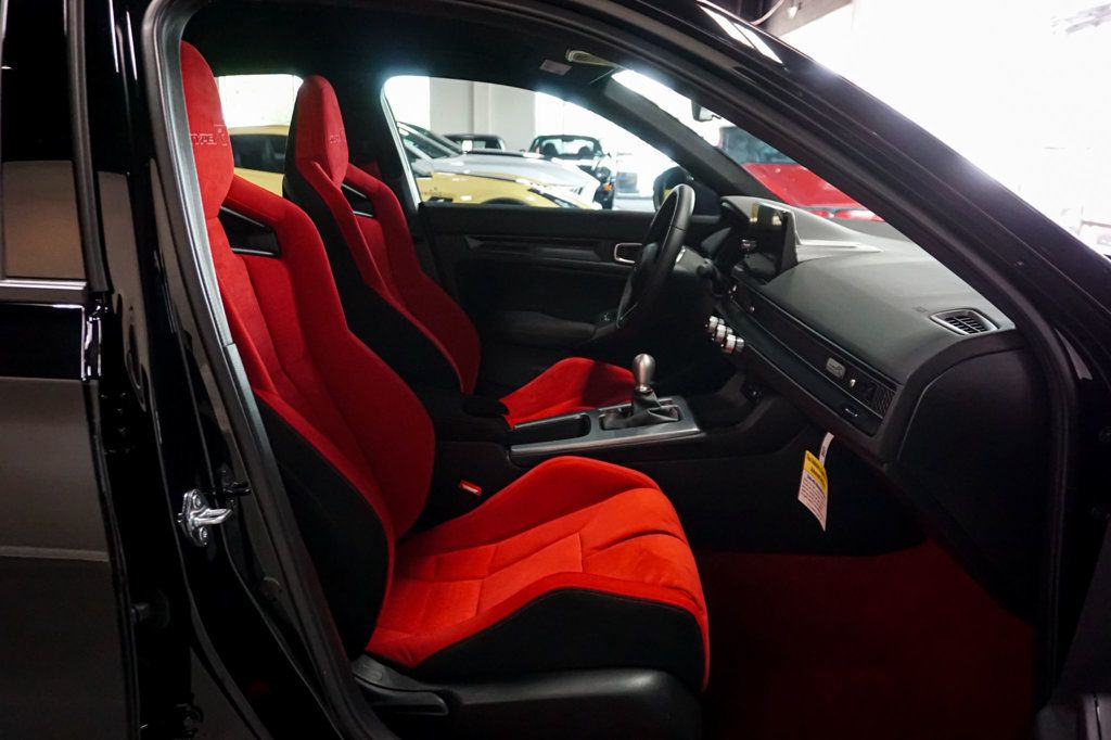 2025 Honda Civic Type R *Civic Type-R* 6-Speed Manual* *Only 2k Miles* - 23029868 - 35
