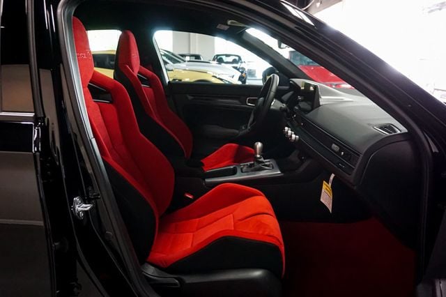 2025 Honda Civic Type R *Civic Type-R* 6-Speed Manual* *Only 2k Miles* - 23029868 - 35