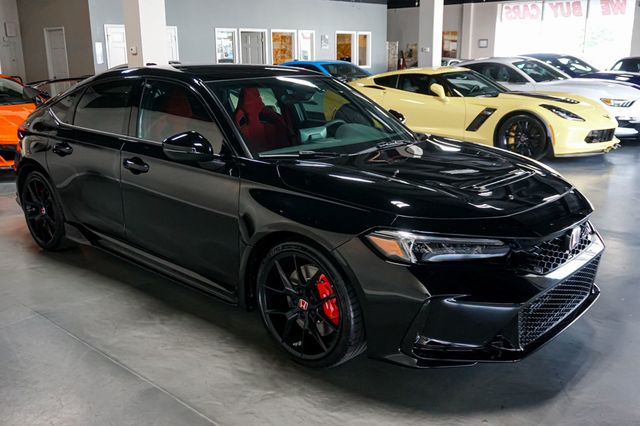 2025 Honda Civic Type R *Civic Type-R* 6-Speed Manual* *Only 2k Miles* - 23029868 - 3