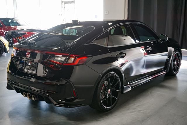2025 Honda Civic Type R *Civic Type-R* 6-Speed Manual* *Only 2k Miles* - 23029868 - 5