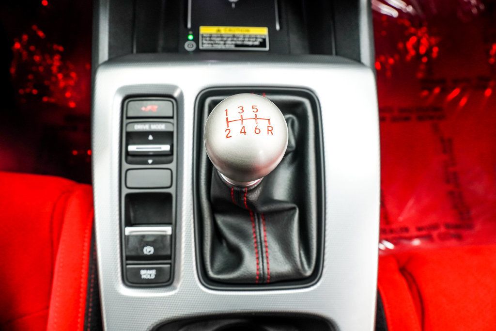 Honda Civic Type R photo 25