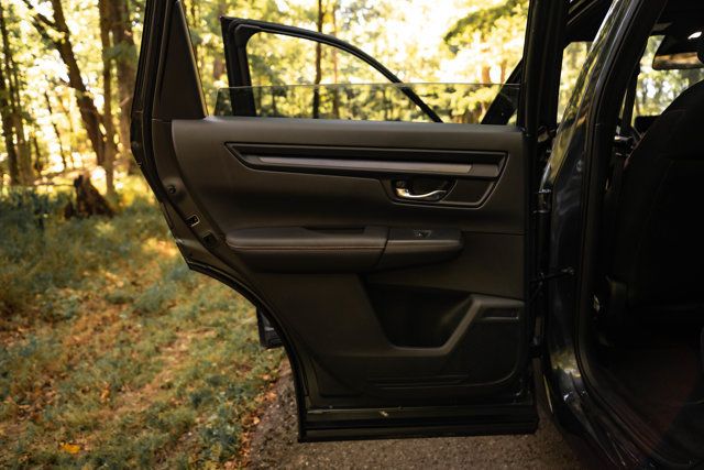 2025 Honda CR-V Hybrid LocalTrade/Sport-Hybrid-AWD/HeatedSeats/BlindSpot/AppleCarplay - 23081417 - 43