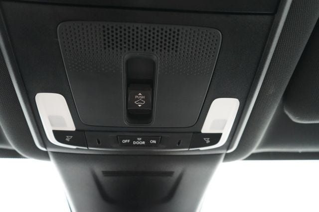 2025 Honda CR-V Hybrid Sport Touring - 23080182 - 38