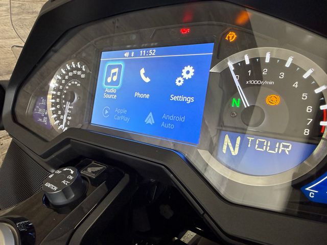 2025 Honda Gold Wing 50th Anniversary DCT One Owner! - 23061551 - 9