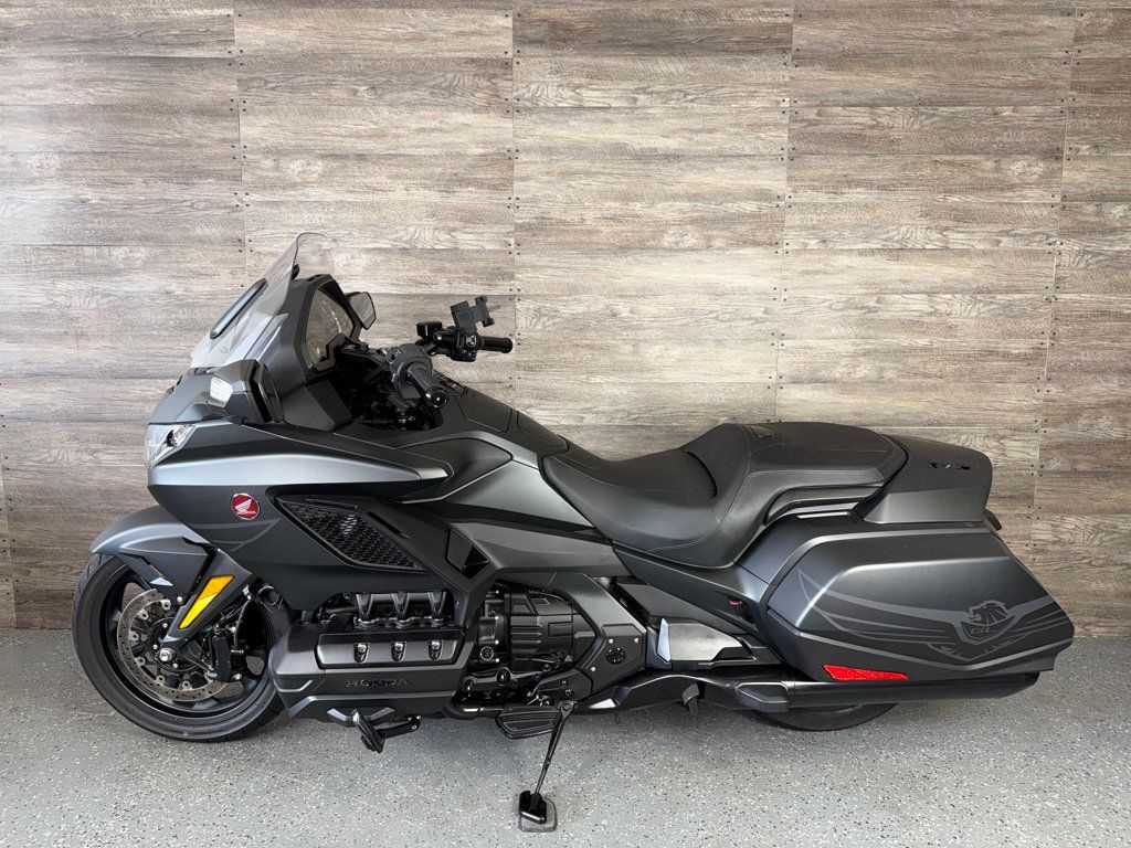2025 Honda Gold Wing 50th Anniversary DCT One Owner! - 23061551 - 11