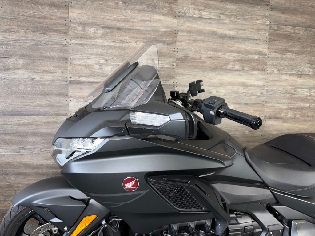 2025 Honda Gold Wing 50th Anniversary DCT One Owner! - 23061551 - 12