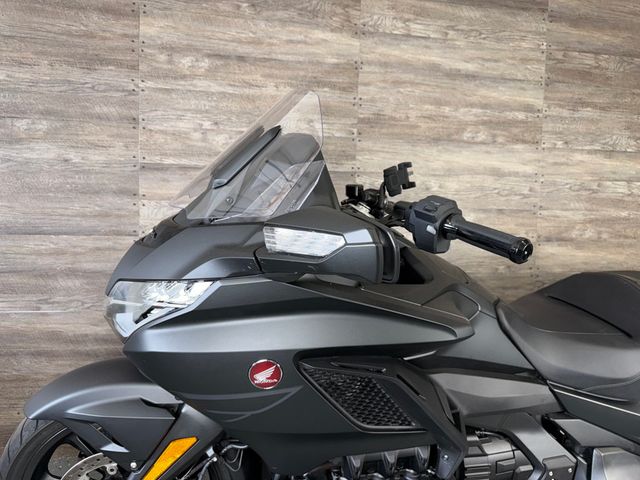 2025 Honda Gold Wing 50th Anniversary DCT One Owner! - 23061551 - 12