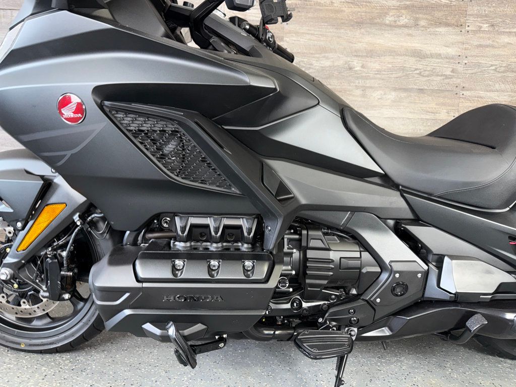 2025 Honda Gold Wing 50th Anniversary DCT One Owner! - 23061551 - 13