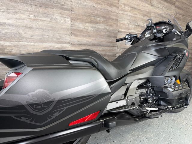 2025 Honda Gold Wing 50th Anniversary DCT One Owner! - 23061551 - 2