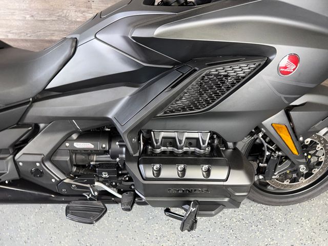2025 Honda Gold Wing 50th Anniversary DCT One Owner! - 23061551 - 6