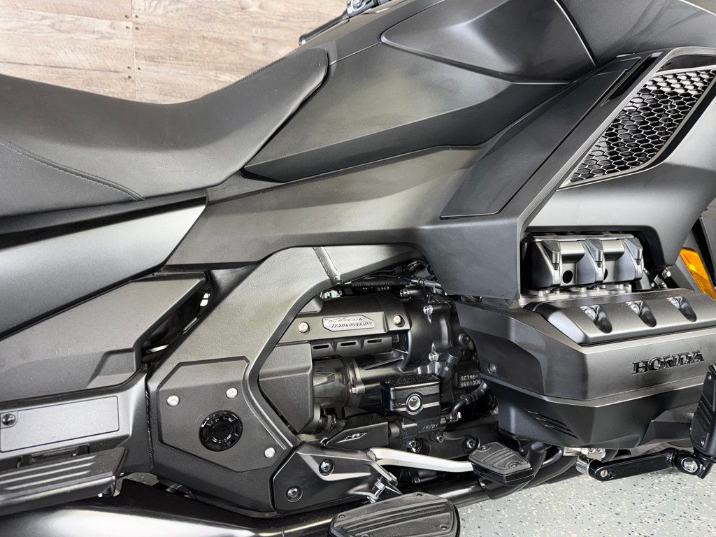2025 Honda Gold Wing 50th Anniversary DCT One Owner! - 23061551 - 8