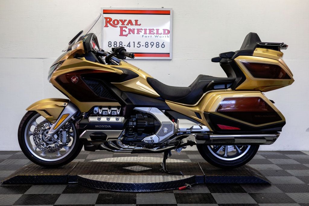 2025 HONDA GOLD WING TOUR 50TH ANNIVERSARY DCT LOW MILES DCT!!! - 23057524 | Video 2