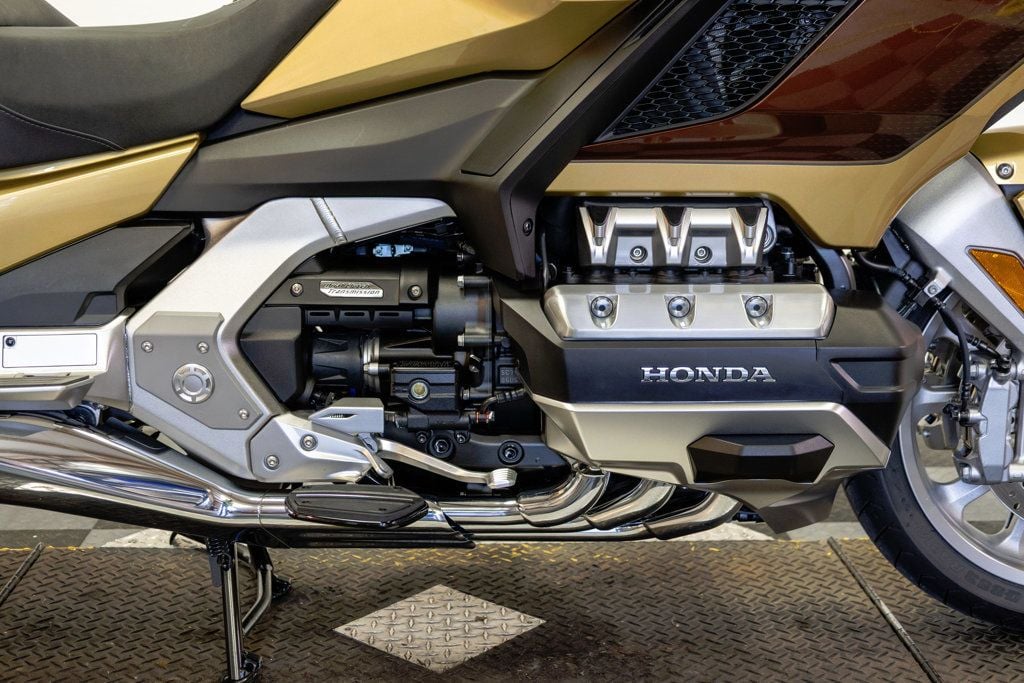 2025 HONDA GOLD WING TOUR 50TH ANNIVERSARY DCT LOW MILES DCT!!! - 23057524 - 23