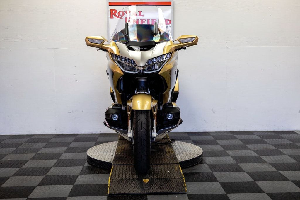 2025 HONDA GOLD WING TOUR 50TH ANNIVERSARY DCT LOW MILES DCT!!! - 23057524 - 6