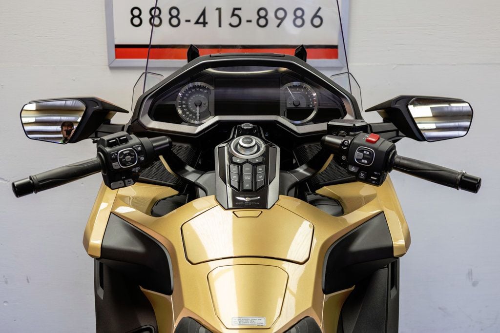 2025 HONDA GOLD WING TOUR 50TH ANNIVERSARY DCT LOW MILES DCT!!! - 23057524 - 8