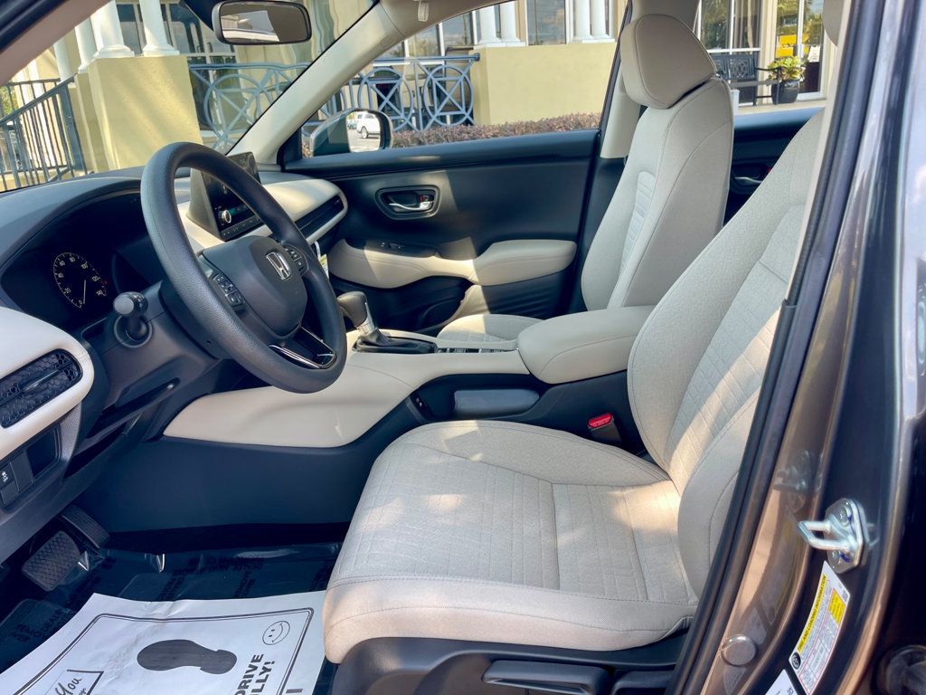 2025 Honda HR-V LX 2WD photo 11