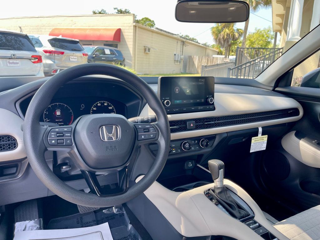 2025 Honda HR-V LX 2WD photo 13