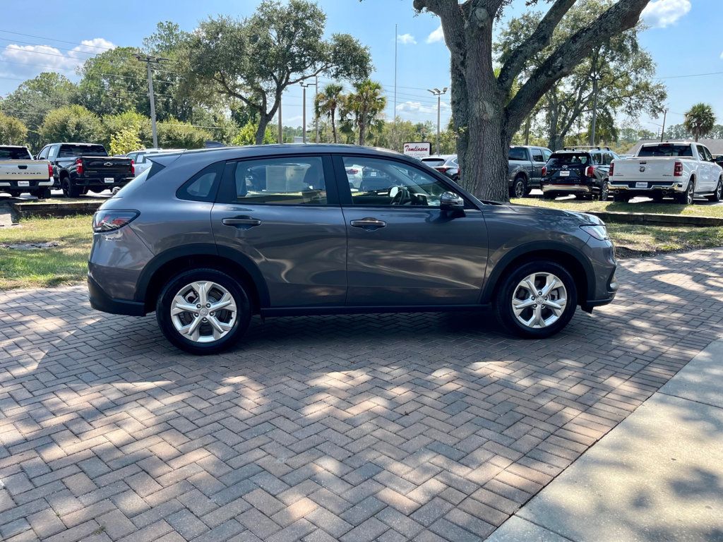 2025 Honda HR-V LX 2WD photo 7