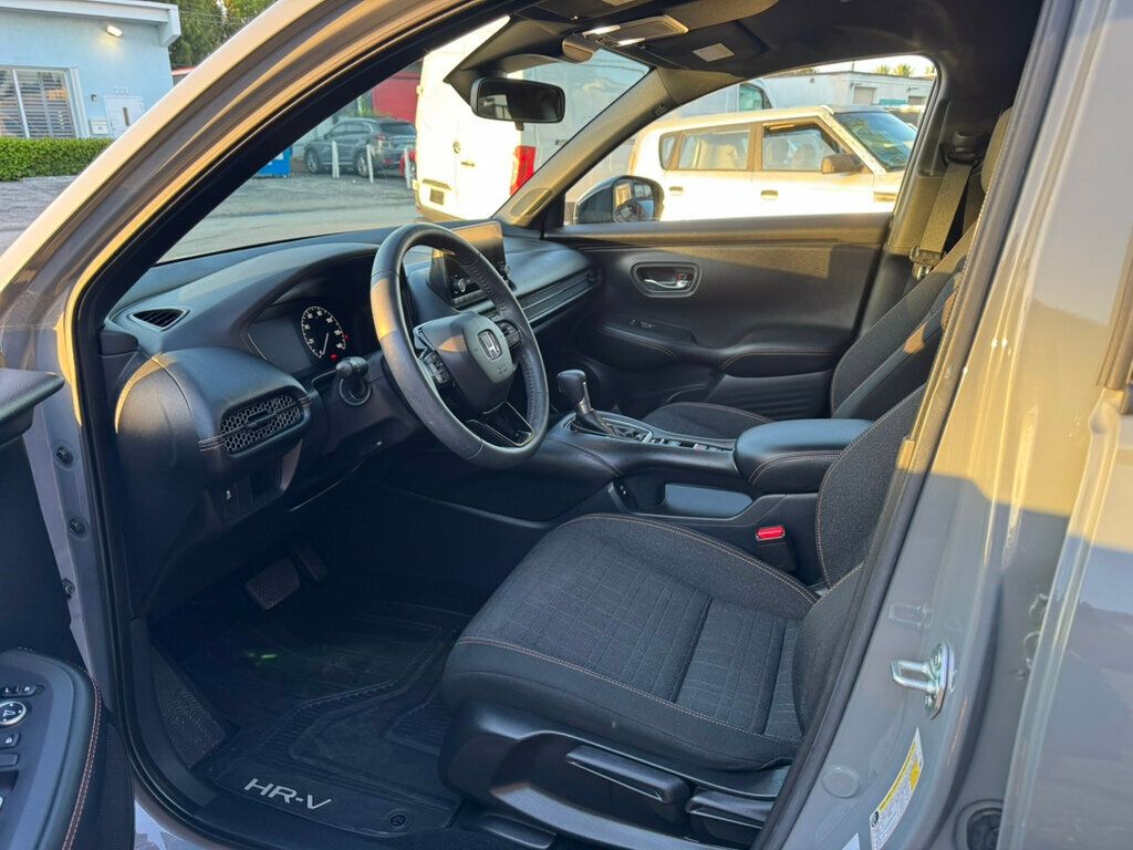 2025 Honda HR-V Sport 2WD CVT - 23058882 - 5