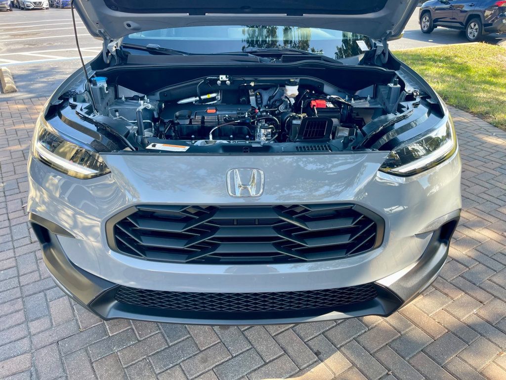 2025 Honda HR-V Sport 2WD photo 17