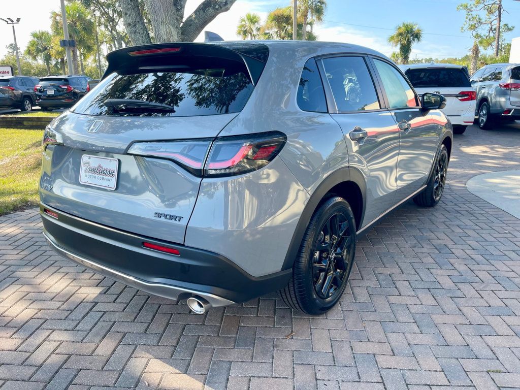 2025 Honda HR-V Sport 2WD photo 6