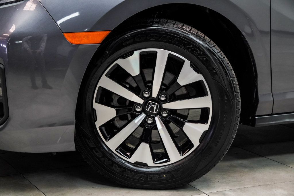 Honda Odyssey photo 4