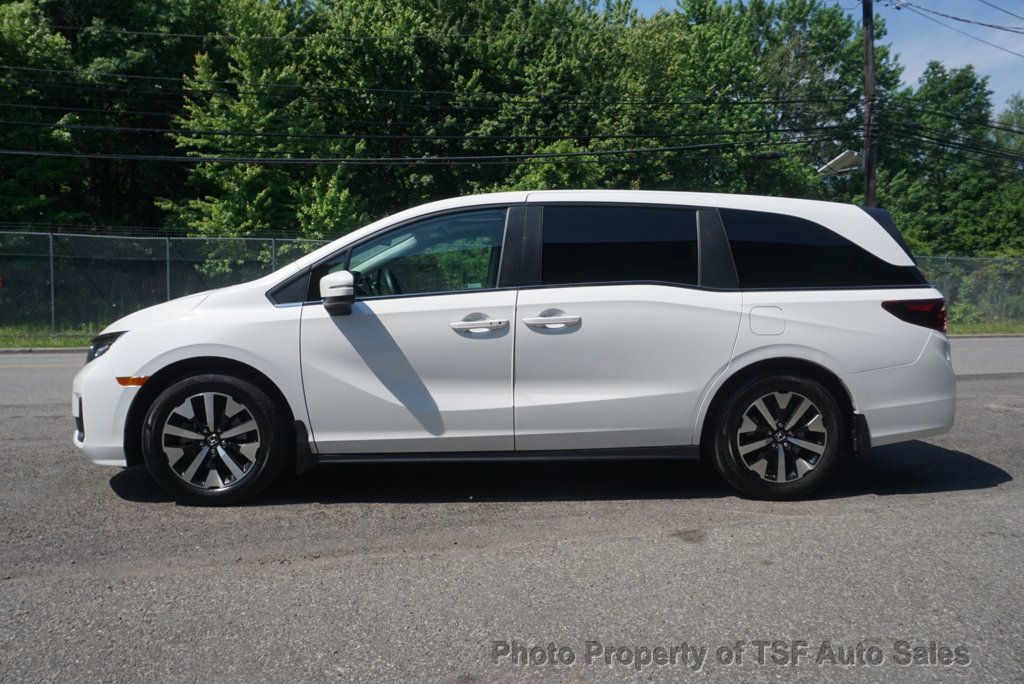 2025 Honda Odyssey EX-L Automatic CARPLAY REAR CAMERA LEATHER SUNROOF HEATED SEATS  - 23029502 - 3