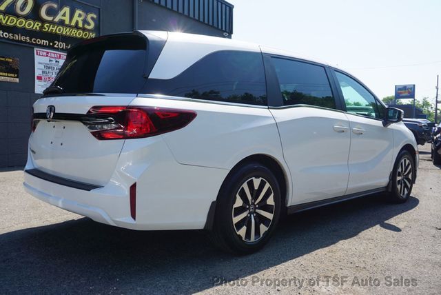 2025 Honda Odyssey EX-L Automatic CARPLAY REAR CAMERA LEATHER SUNROOF HEATED SEATS  - 23029502 - 6