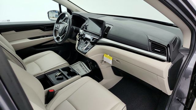 2025 Honda Odyssey Touring Automatic - 22953487 - 26