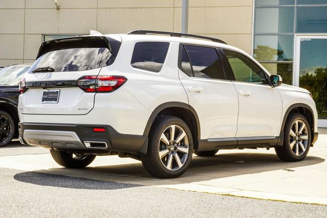 2025 Honda Pilot Elite AWD - 23052512 - 11