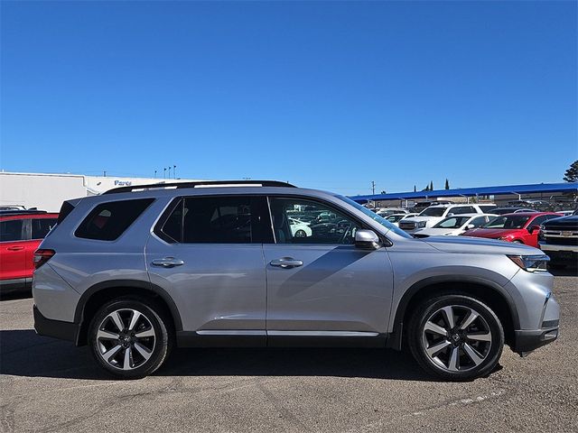2025 Honda Pilot Touring 2WD - 22935724 - 3