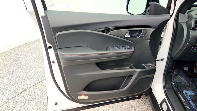 2025 Honda Ridgeline Black Edition AWD - 23075673 - 9