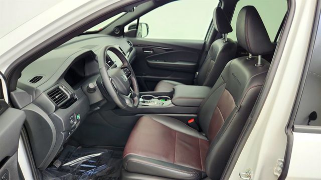 2025 Honda Ridgeline Black Edition AWD - 23075673 - 18