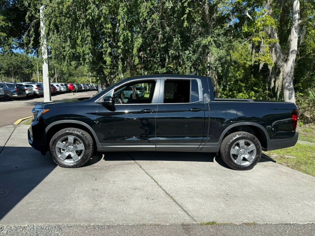 2025 Honda Ridgeline TrailSport photo 2