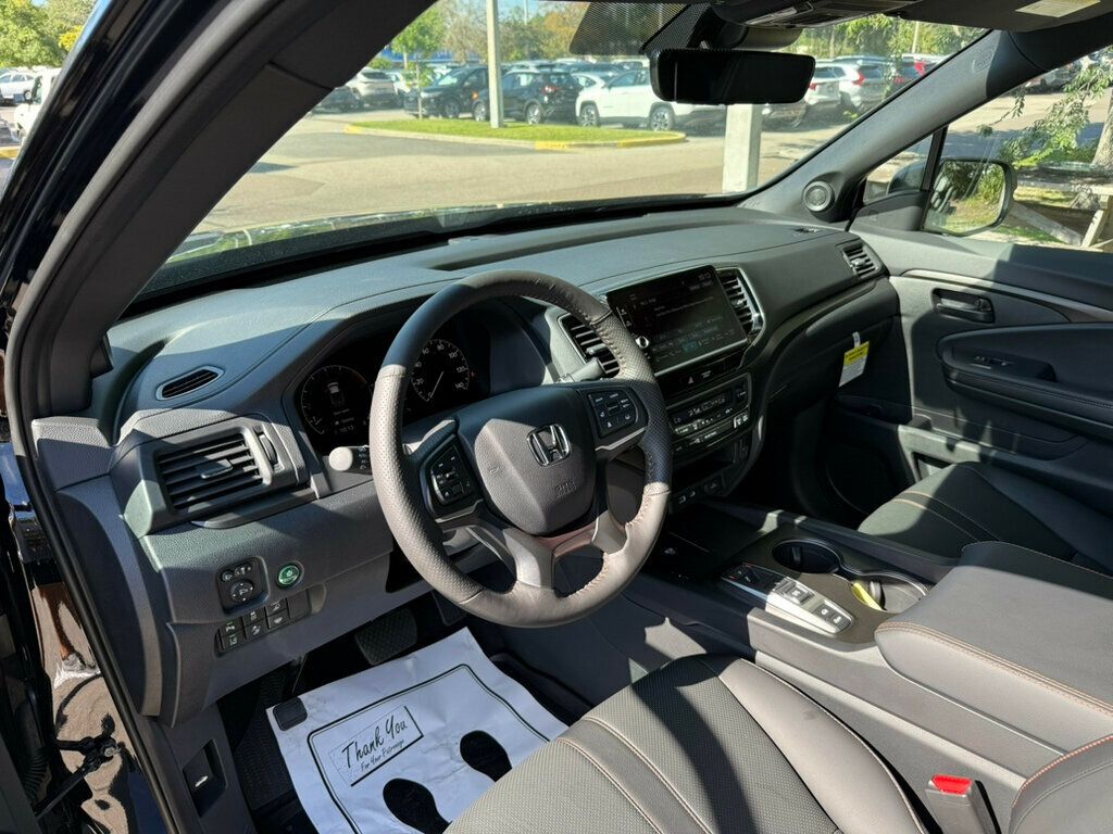 2025 Honda Ridgeline TrailSport photo 3