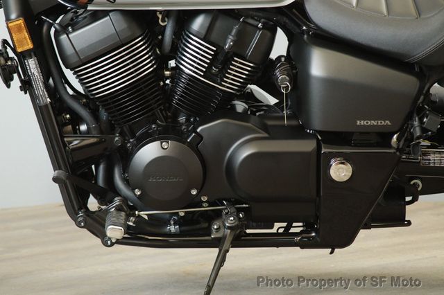 2025 Honda Shadow Phantom ABS One Owner, 330 Miles - 22880669 - 13
