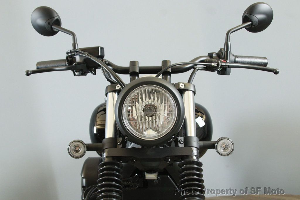 2025 Honda Shadow Phantom ABS One Owner, 330 Miles - 22880669 - 22