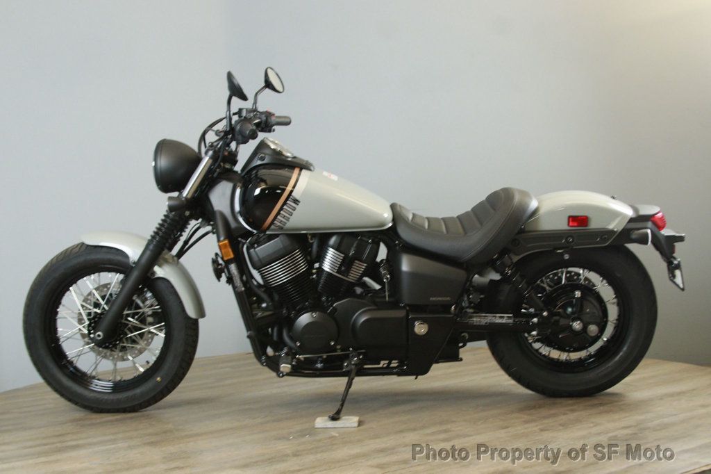 2025 Honda Shadow Phantom ABS One Owner, 330 Miles - 22880669 - 3