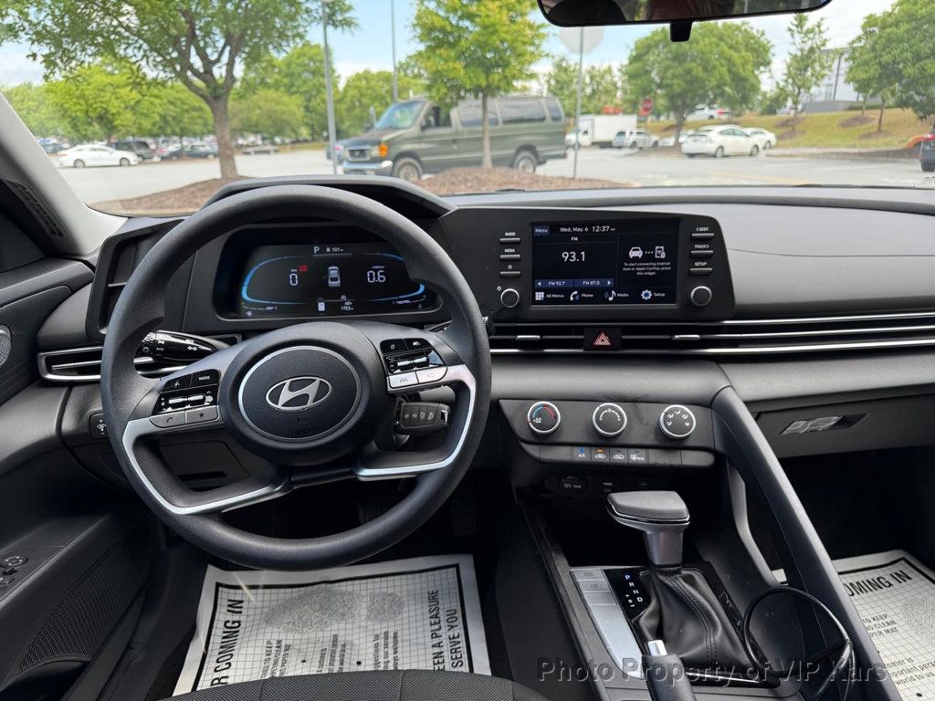 2025 Hyundai Elantra  - 23023545 - 17