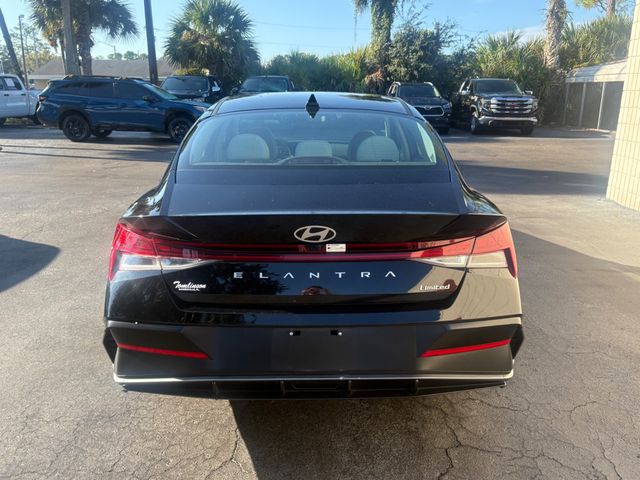 2025 HYUNDAI ELANTRA LIMITED - 23091982 - 3