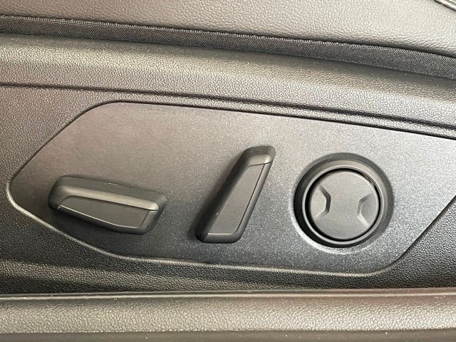 2025 Hyundai Elantra Limited IVT - 23000080 - 11