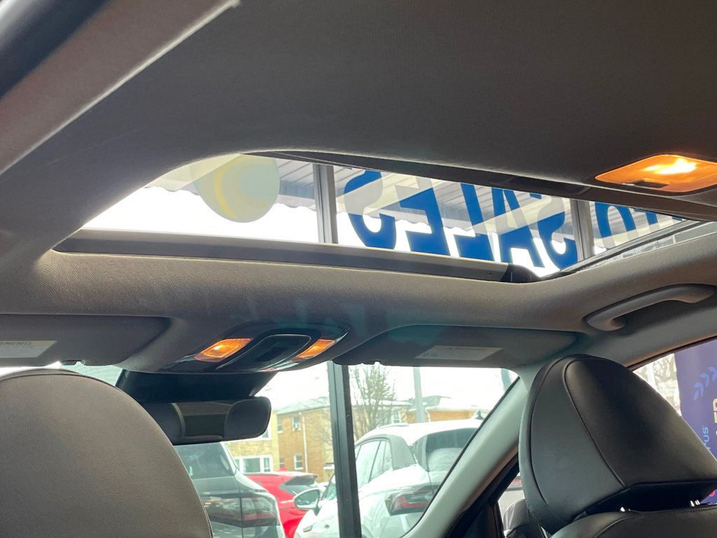 2025 Hyundai Elantra Limited IVT - 23000080 - 16